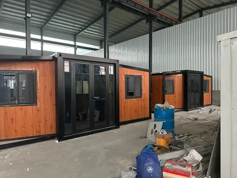 Casa contenedor prefabricada móvil Tesite de orientación técnica en línea de paneles sándwich